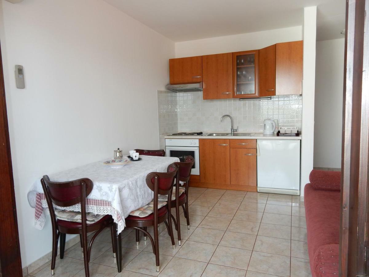 לוביסטה Apartments Indira II מראה חיצוני תמונה