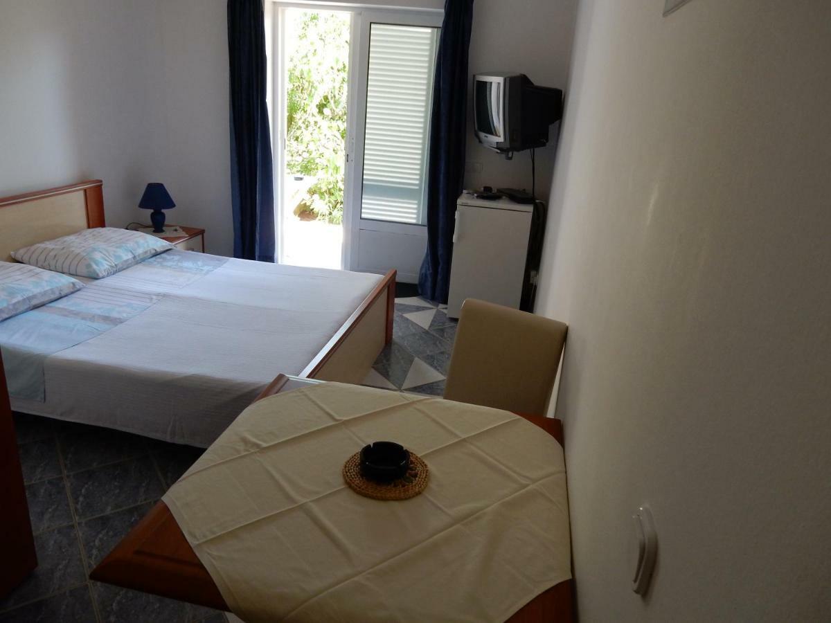 לוביסטה Apartments Indira II מראה חיצוני תמונה