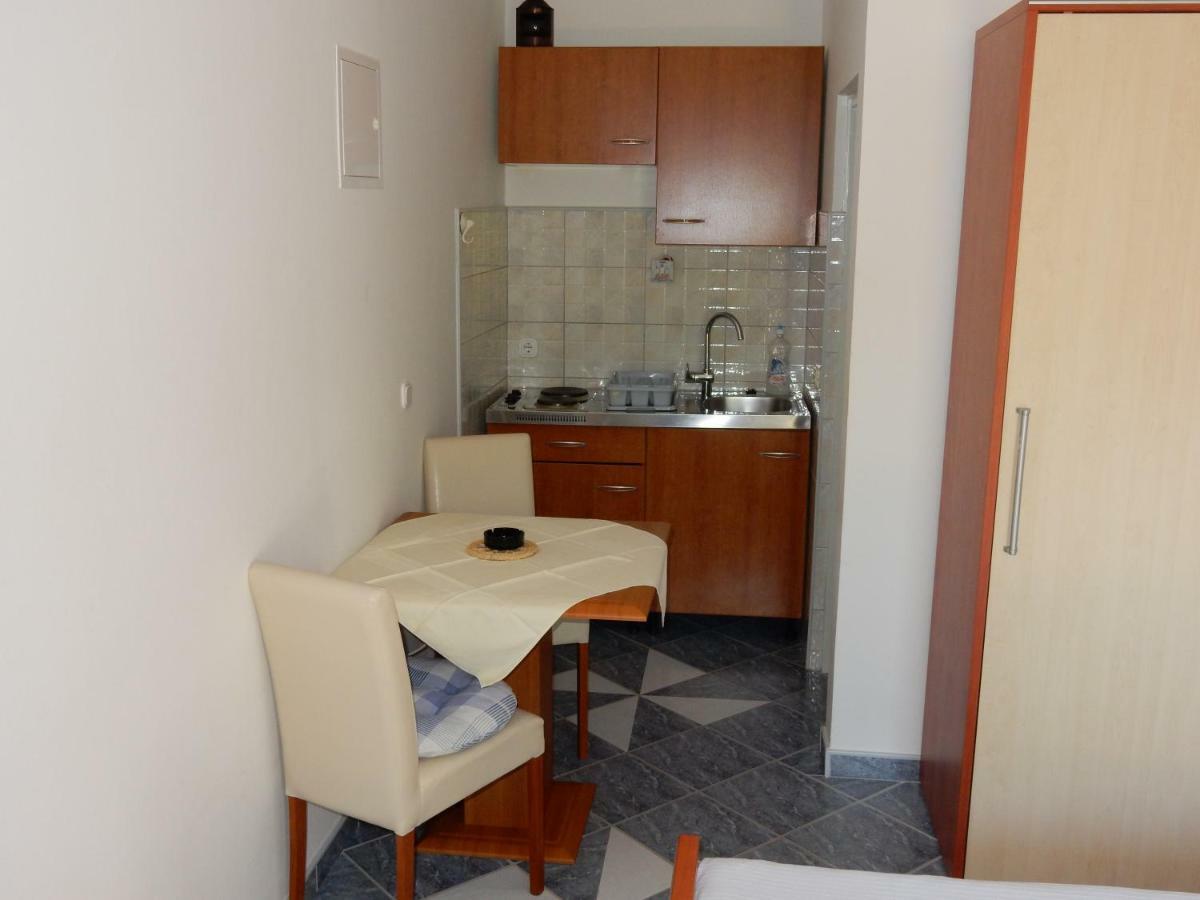 לוביסטה Apartments Indira II מראה חיצוני תמונה