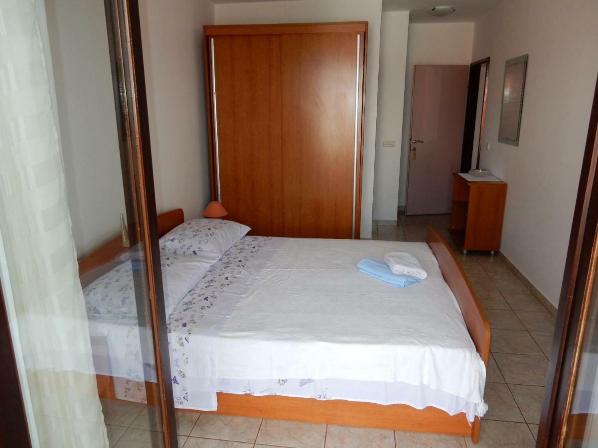 לוביסטה Apartments Indira II מראה חיצוני תמונה