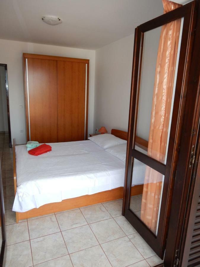 לוביסטה Apartments Indira II מראה חיצוני תמונה