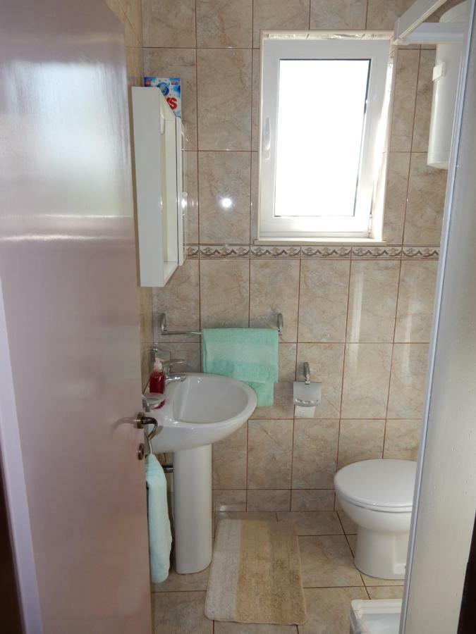 לוביסטה Apartments Indira II מראה חיצוני תמונה